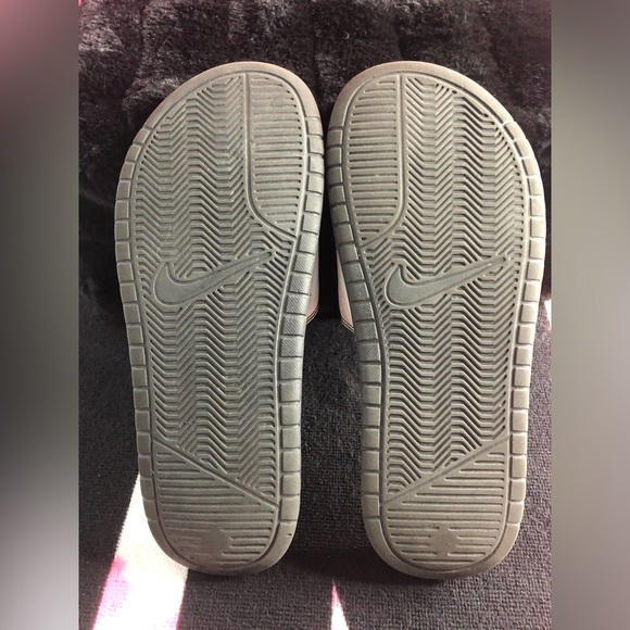 2017 Nike Scar Face Black, White and Red Slide Sandals - Picture 6 of 6